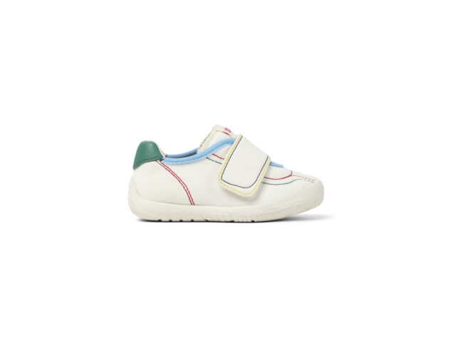 camper deportiva blanca y azul y verde baby