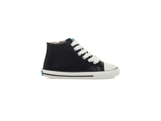 botin negro estilo converse mustang junior