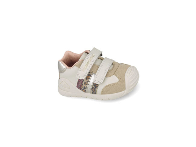 zapatillas blancas y animal print baby niña biomecanics